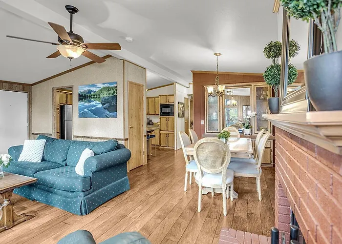Pinewood Canyon Cabin! Holiday home *