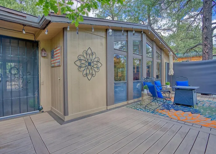 Holiday home Pinewood Canyon Cabin!