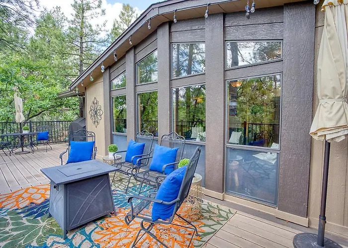 Pinewood Canyon Cabin! Holiday home